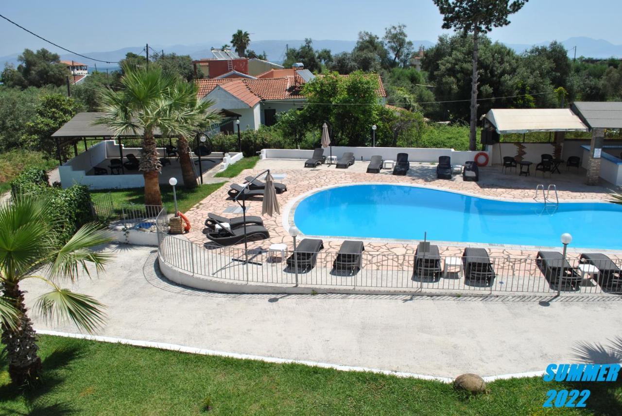 Palmyra Studios Kavos Luaran gambar
